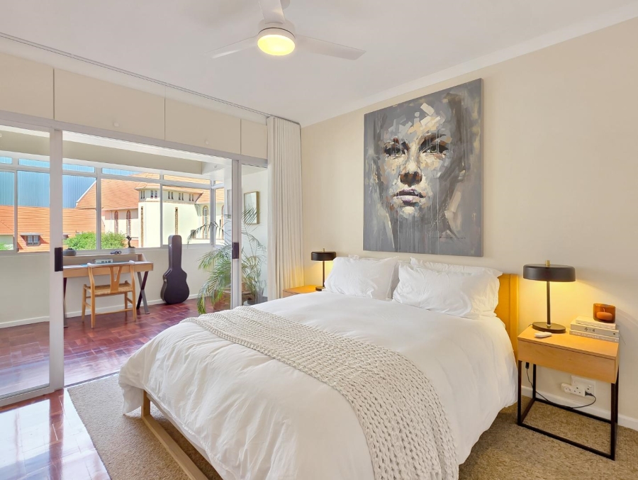 1 Bedroom Property for Sale in Sea Point Western Cape